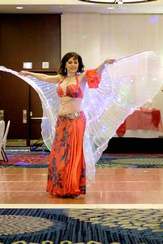Aisha-Bellydancer-Kansas-City-dance-party