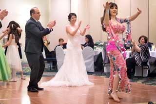 Aisha-Bellydancer-dance-party-wedding
