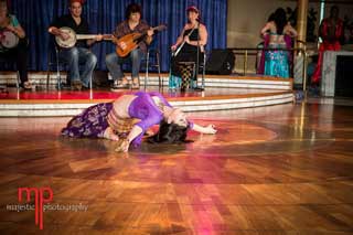 Bellydance-Kansas-City-dancer-event-hire-cruise